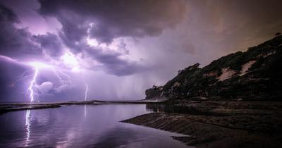 5 Things NOAA Suggests For Your Hurricane Emergency Kit Plus 1 They Forgot