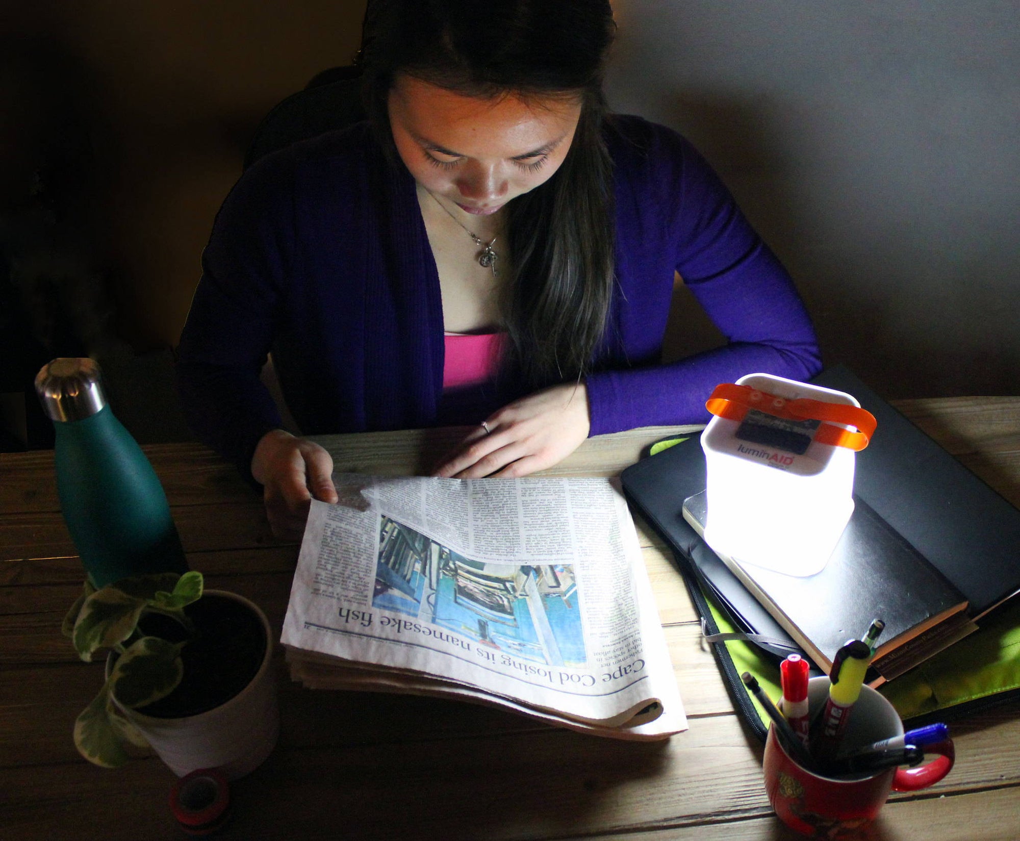 5 Best Emergency Flashlights According to Bustle
