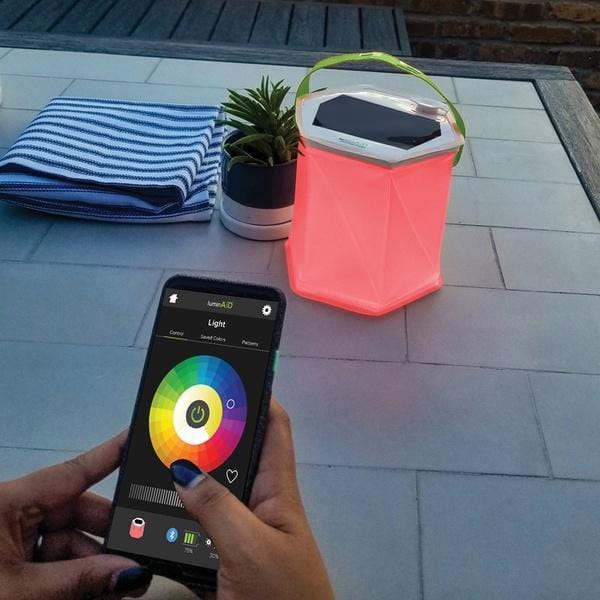 Using app to change color to red on bloomio twist.